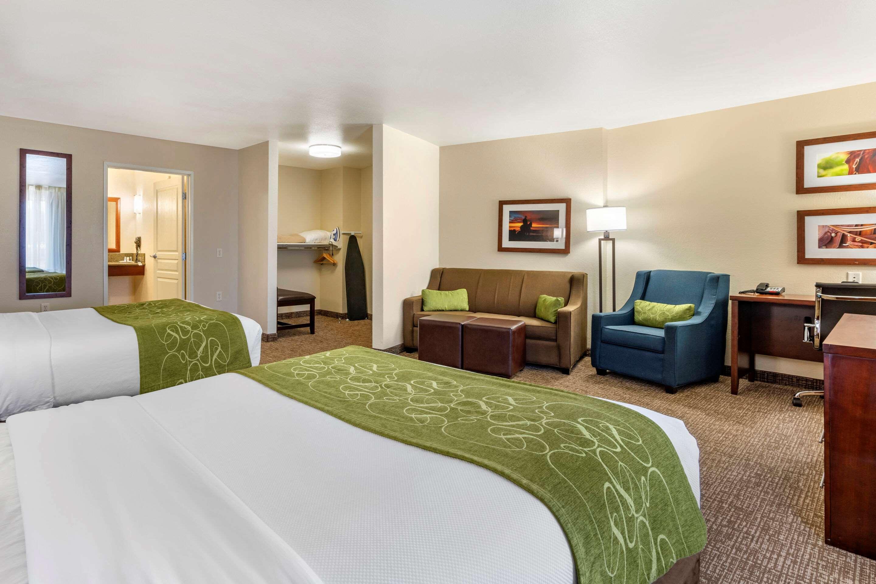 Comfort Suites Fernley Exterior photo