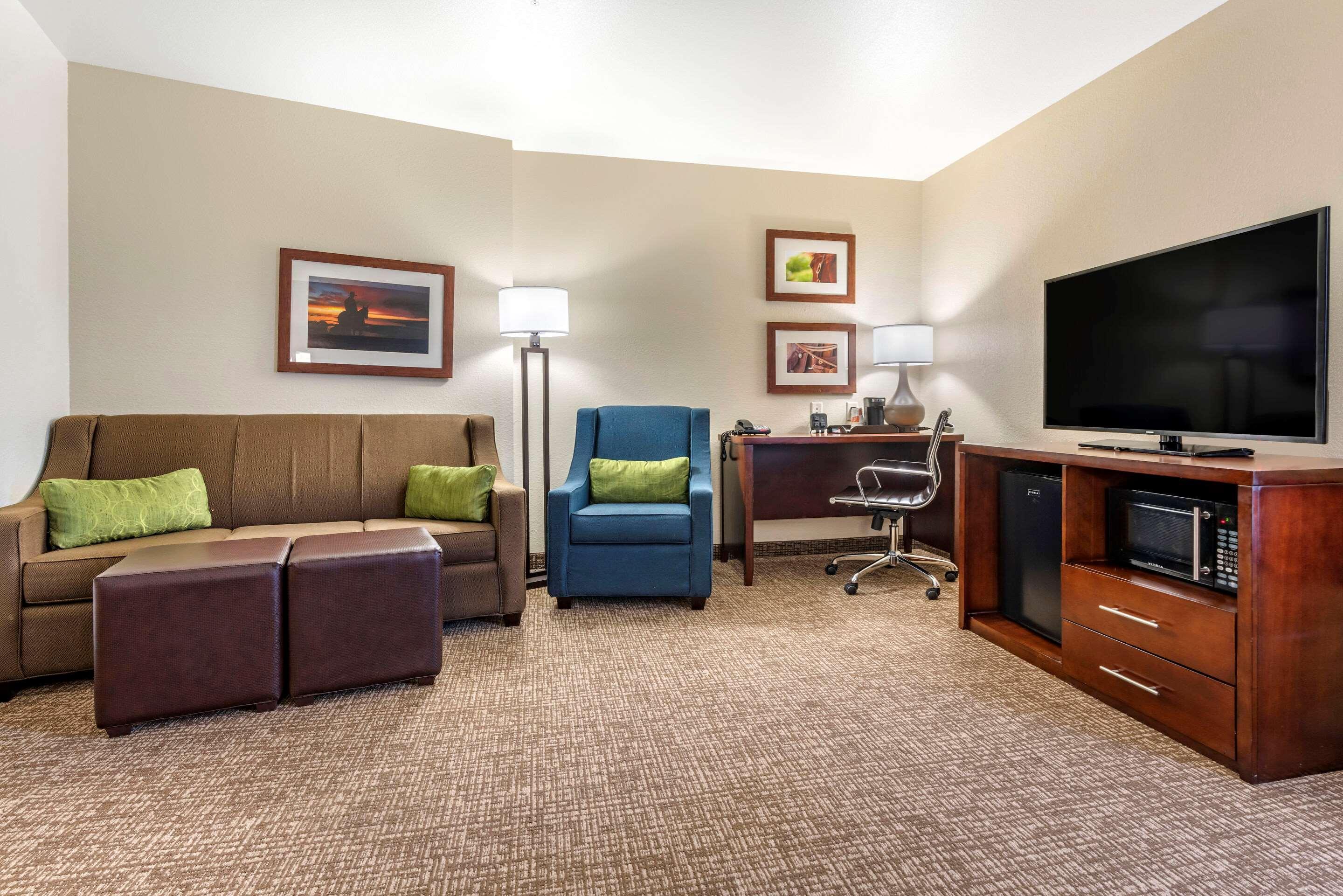 Comfort Suites Fernley Exterior photo