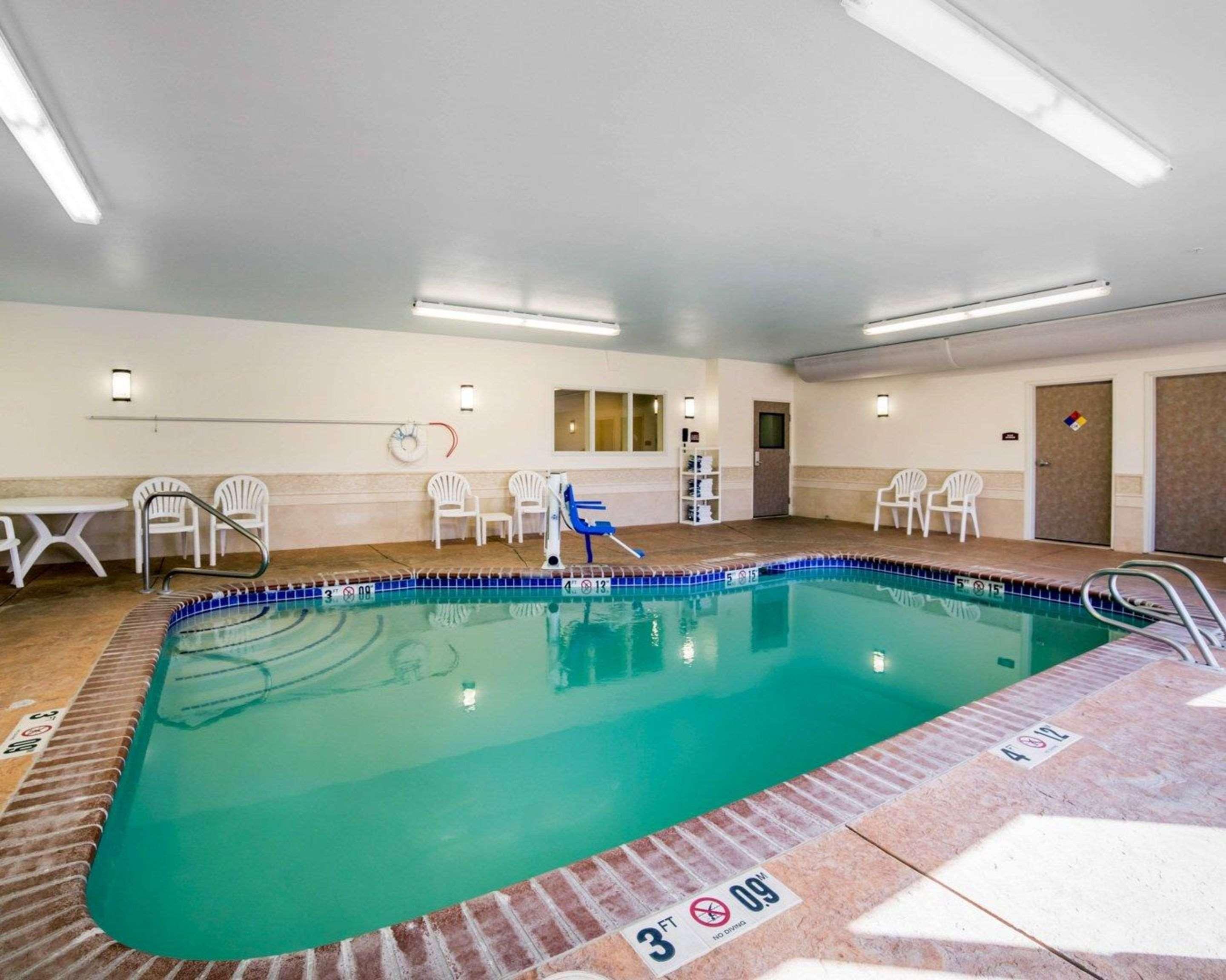 Comfort Suites Fernley Exterior photo